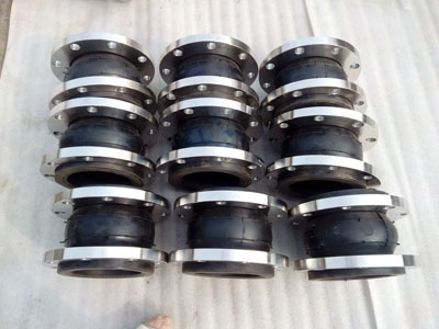 選擇可曲撓橡膠接頭應(yīng)該從多個(gè)方面考慮